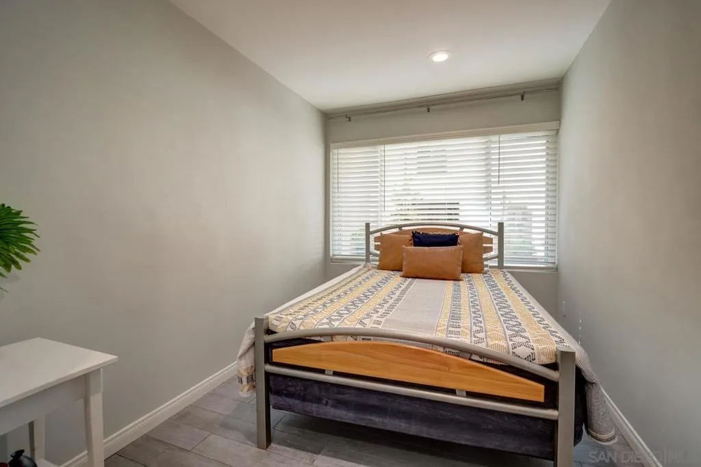 5366 La Jolla Blvd 106, La Jolla, California 92037 home-pic-13